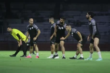 Latihan Perdana Timnas...