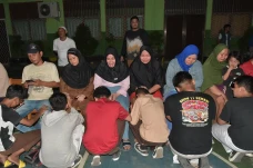 Ditangkap Polisi, 25...