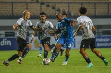 Laga Uji Coba, Persib...