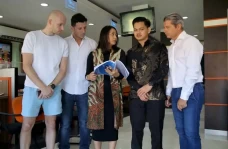 Tiga WNA Laporkan Pemilik...