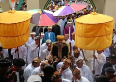 Tradisi Kabasaran Uci...