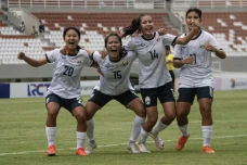 AFF U-19 : Kamboja kalahkan...