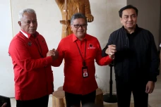 Puji Prabowo, Effendi...
