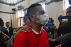 Sidang Perdana Terdakwa...
