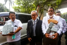 Diperiksa Kejagung,...