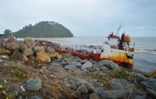 Terbawa Arus Sungai,...