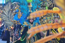 Kemeriahan Karnaval...