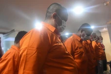 Korban Capai 122 Orang,...
