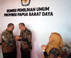 Hasyim Asyari Resmikan...