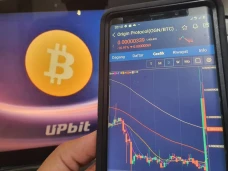 Bursa Kripto Indonesia...