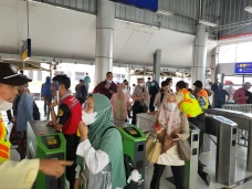 Imbas Kecelakaan Truk...
