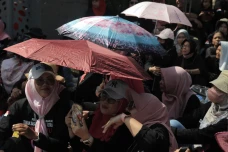 Tolak Bergabung ke Kabupaten...