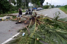 Tuntut Ganti Rugi Tanah...