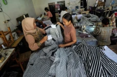 Seragam Relawan Ganjar...
