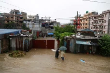 Sungai Bagmati Meluap,...