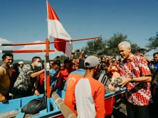 Bantu Nelayan Hemat...
