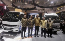 Mitsubishi Fuso Hadir...