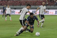 Arema Keok Lawan RANS...