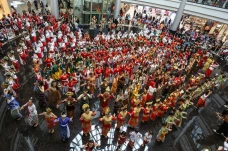 Tarian Tradisional Peringatan...