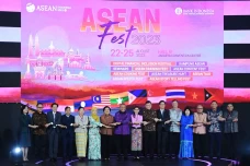 Pembukaan ASEAN Fest...