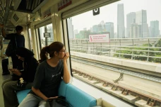 LRT Jabodebek Resmi...