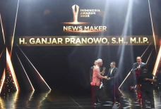Ganjar Pranowo Raih...