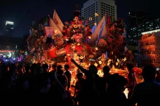 Kemeriahan Festival...