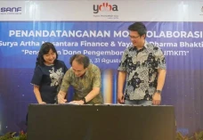 Berkolaborasi dengan...