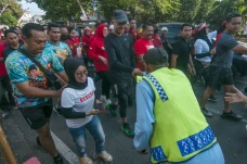 Ganjar Pranowo Jalan...