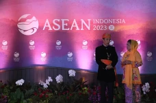 Mirip Abang None, Begini...
