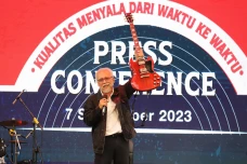Jelang Konser Iwan Fals...