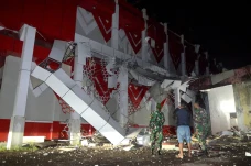 Terdampak Gempa Maluku...