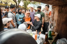Kagetnya Bakul Mie Ayam...