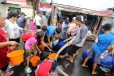 Bantuan Air Bersih untuk...