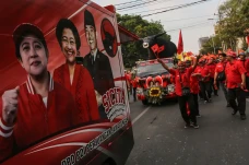 Kemeriahan Kirab Pemilu...
