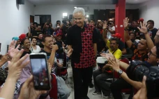 Ganjar Pranowo Berkunjung...