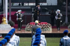 Presiden Jokowi Pimpin...