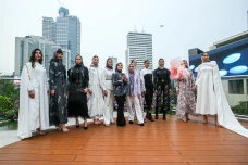 Peragaan Busana Batik...