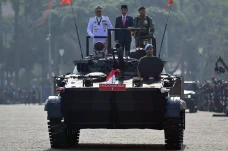 Naik Tank, Gagahnya...