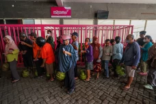 Stok Gas Elpiji Subsidi...