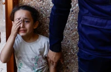 Israel Terus Bombardir...