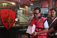 Terkait Korupsi BTS,...
