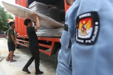 Distribusi Bilik Pemungutan...