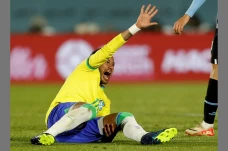 Neymar Menjerit Kesakitan,...