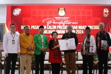 Ganjar Pranowo dan Mahfud...