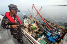 TNI AL Gelar Patroli...