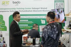 Dukungan HM Sampoerna...