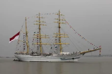 KRI Bima Suci Kembali...