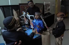Peringatan Hari Wayang...