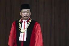 Gantikan Anwar Usman,...
